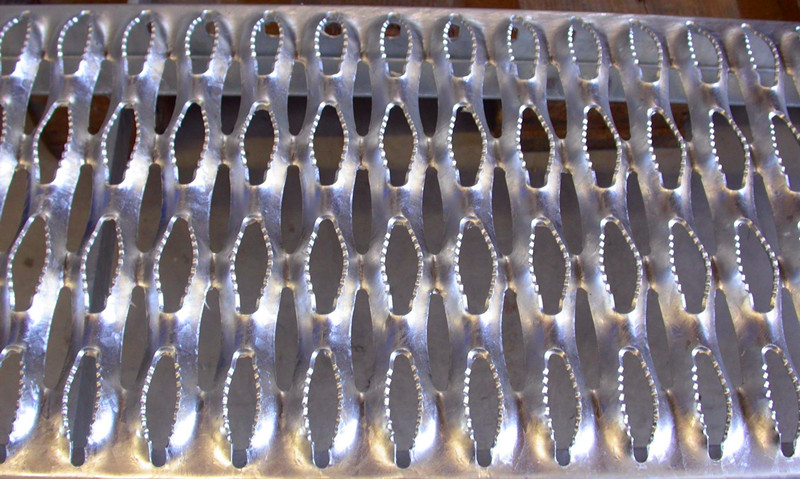 鋁板洞洞板產(chǎn)品展示