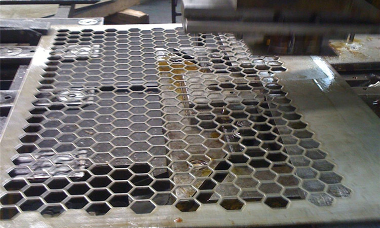 316沖孔網(wǎng)產(chǎn)品展示