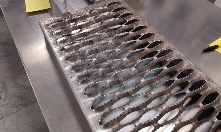 鱷魚嘴防滑板產(chǎn)品展示