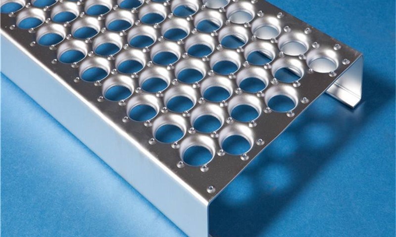 踏步?jīng)_孔網(wǎng)板